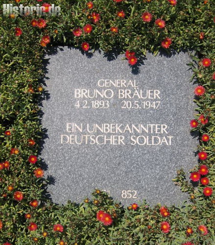 Grab des General der Fallschirmtruppen Bruno Bräuer