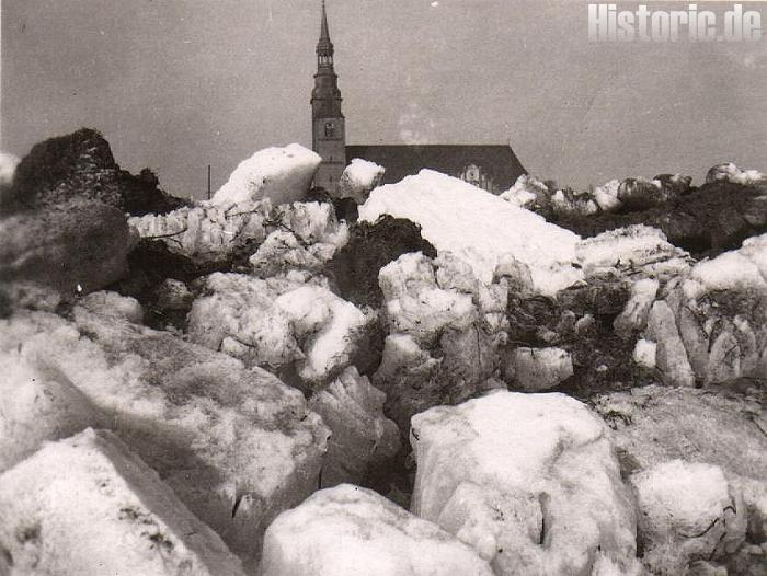 Februar 1941 - Die zugefrorene Elbe